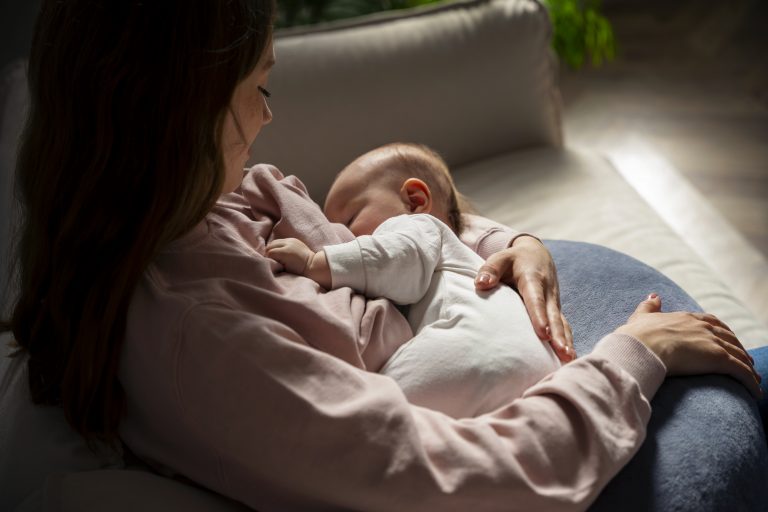 Supporting-Working-Mothers-for-feedings